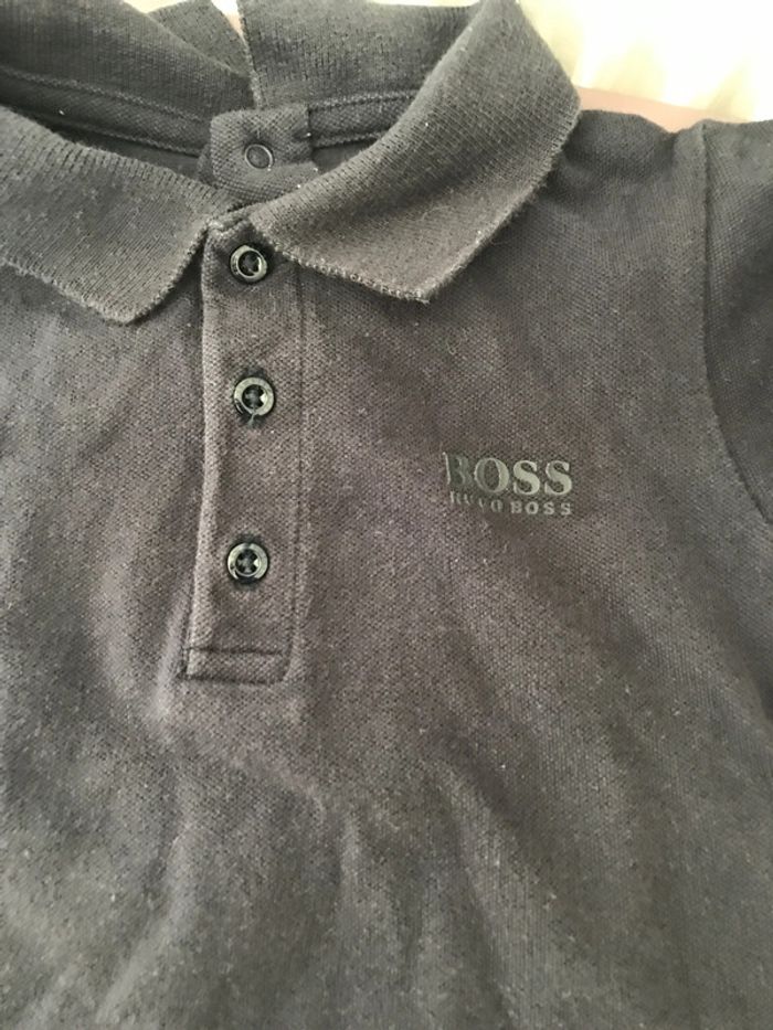 Combishort Hugo Boss 12 mois - photo numéro 3