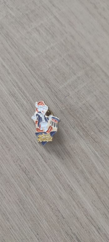Pin's Super Poulain
