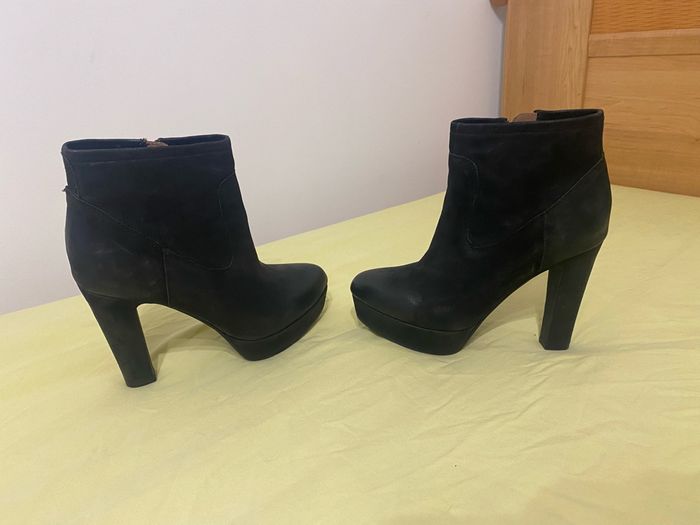Bottines à talons compensés pointure 38 - photo numéro 3
