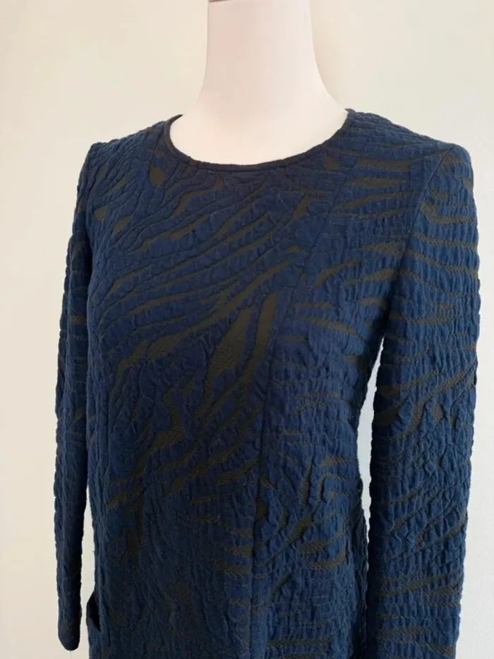 Robe Bash taille 1 soit S bleue et noire parfait état - photo numéro 2