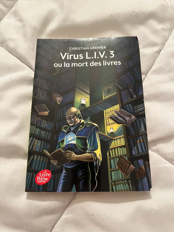 Livre La mort des livres Virus L.i.v - photo numéro 1