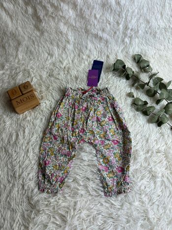 Pantalon liberty Cyrillus taille 6 mois