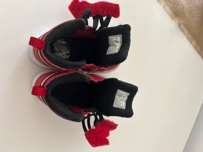 Baskets Jordan montantes rouge taille 25 - photo numéro 3