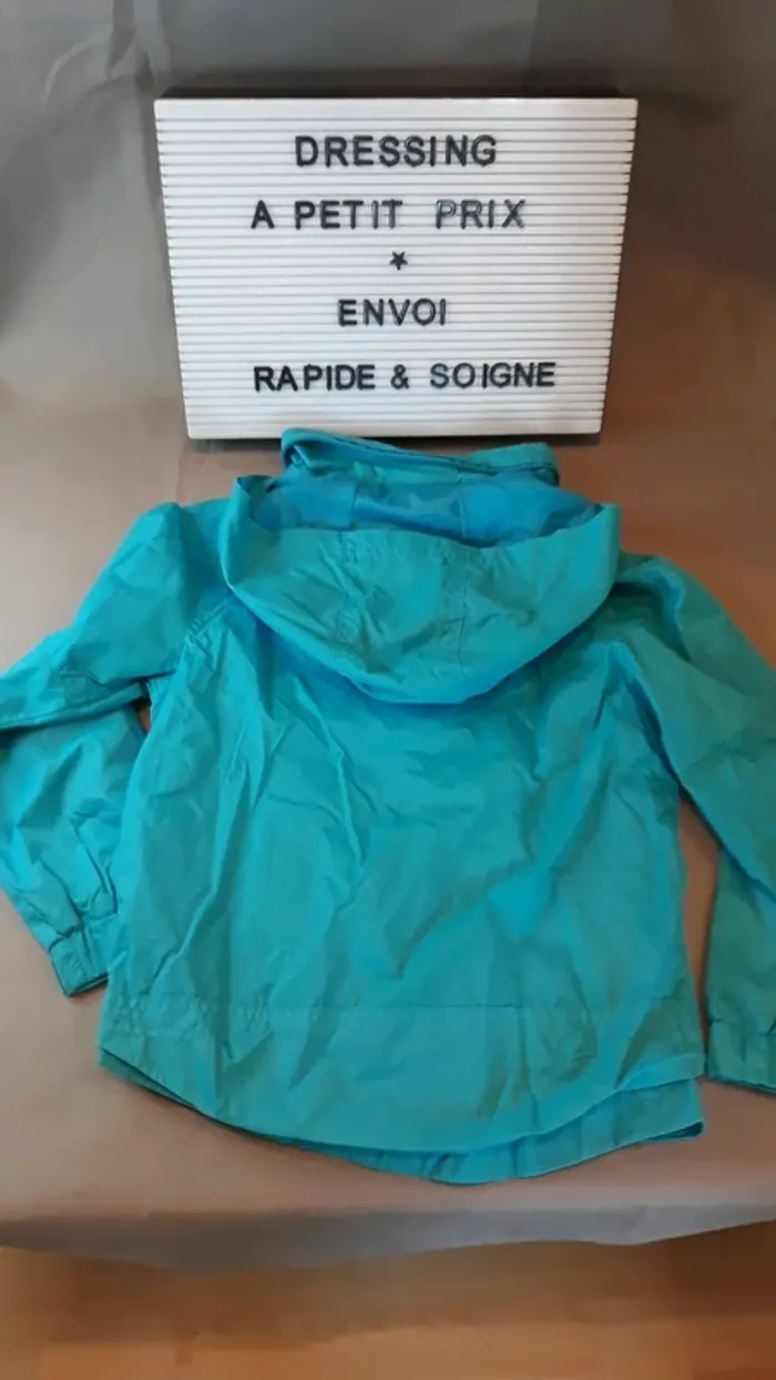 Coupe-vent 4/5 ans - photo numéro 2