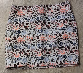 Jupe courte à motif floral Promod Taille 38