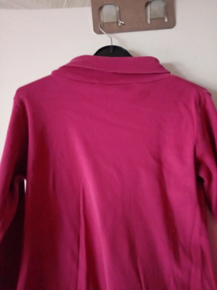Joli pull à col roulé fuchsia.  10 ans - photo numéro 9
