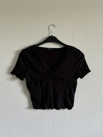 T shirt col v