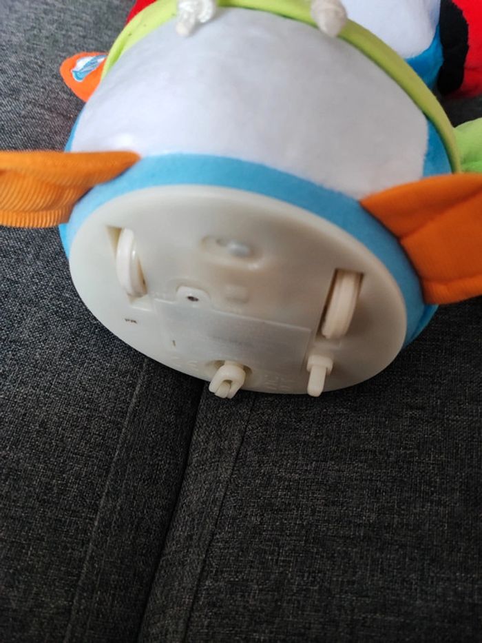 Jouet musical qui danse et joue a attrape moi - photo numéro 2