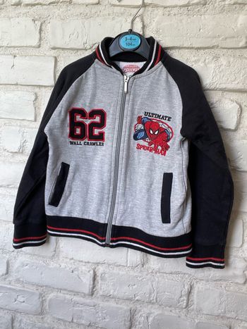 Veste zippe ou gilet Marvel 4 ans