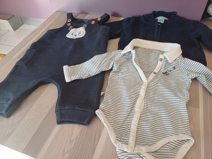 salopette, gilet, pull body pour garçons Taille 3 mois