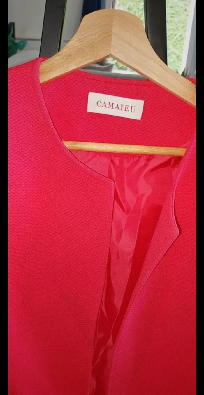 Blazer long Camaïeu neuf jamais porté taille 42 couleur corail. - photo numéro 3