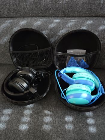 Lot casque pliables  enfant avec boîte