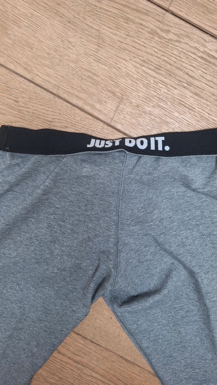 Leggings de sports nike - photo numéro 3