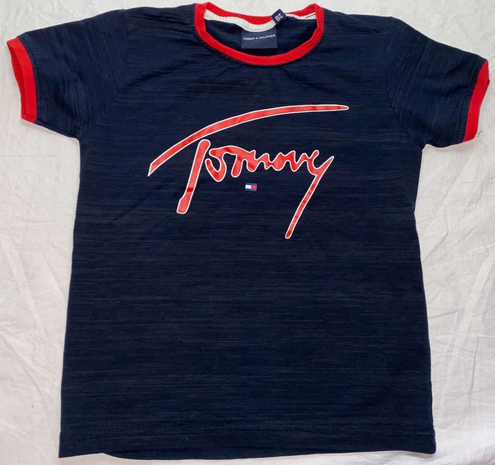 tshirt Tommy Hilfiger 8 ans