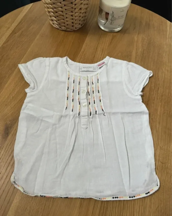Superbe blouse t-shirt blanc Mango fille 12/18 mois
