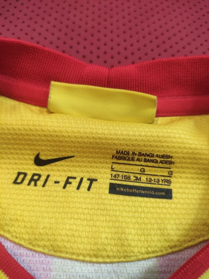 Maillot de foot Neymar FC Barcelone, Nike Authentique Officiel taille enfant 12/13 ans - photo numéro 11