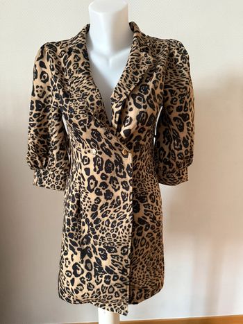 Robe léopard neuve taille 34 saint genies