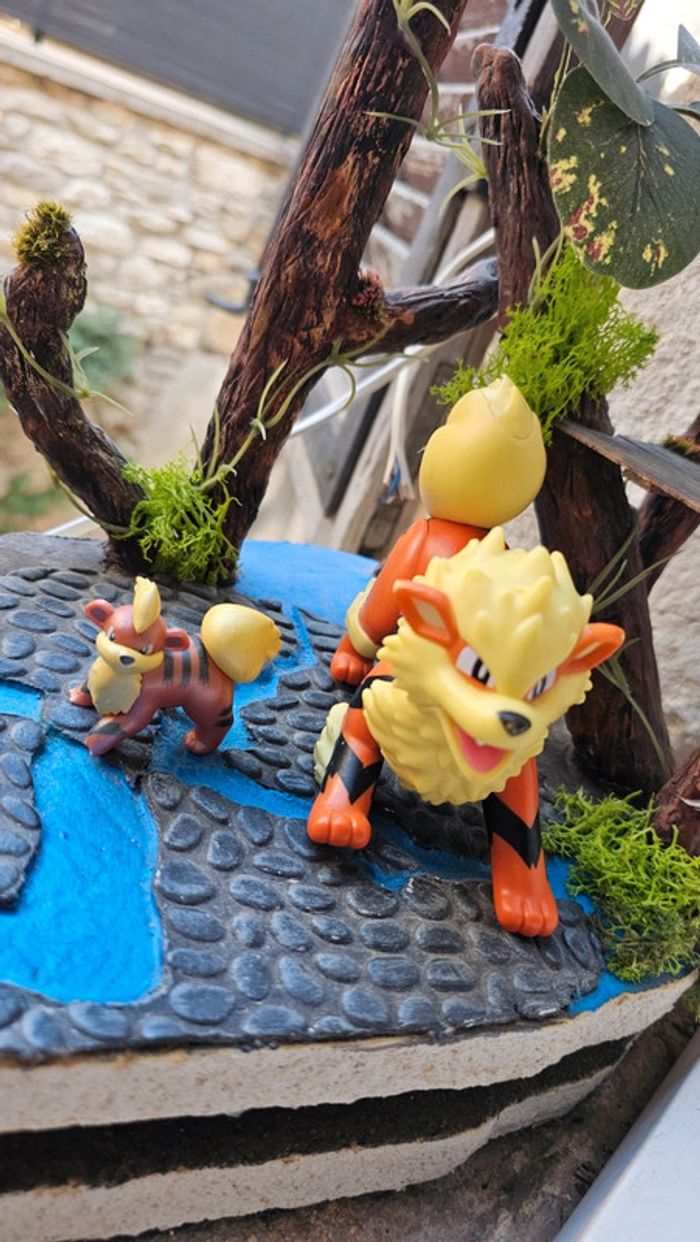Super figurine Pokemon Nintendo Évolution Caninos Arcanin