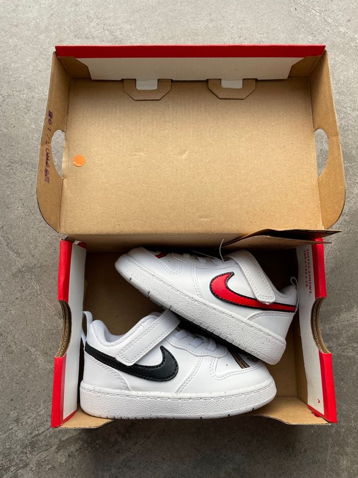 Paire de basket Nike cars - photo numéro 3