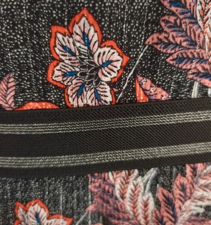 Robe courte fleurie - col V- Taille 36 Grain de Malice - photo numéro 7