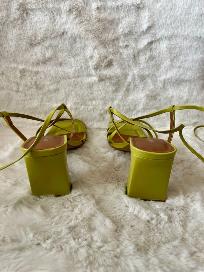 Sandales Minelli en cuir vert anis pointure 36 talons 8 cm - photo numéro 6