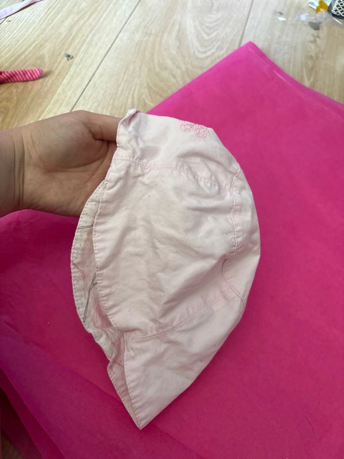 Bonnet - photo numéro 2
