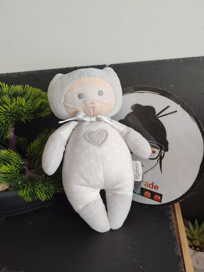 mon premier doudou super héros kaloo gris coeur masque noeud Pois Blanc DD000242