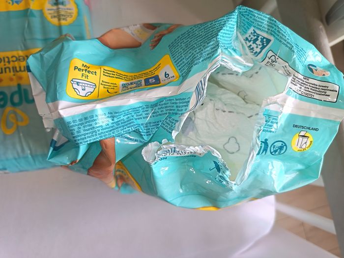 Couche pampers - photo numéro 4