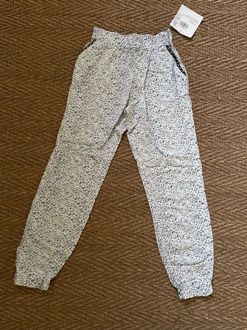 Pantalon d’été fille neuf avec étiquette 8 ans 