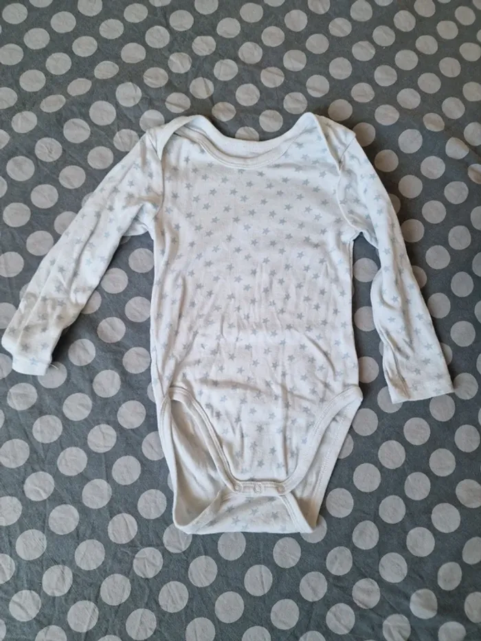 9 bodys 24 mois - photo numéro 6