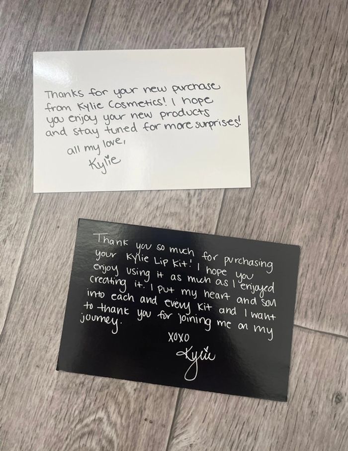 Lot 2 cartes Kylie Cosmetics - photo numéro 2