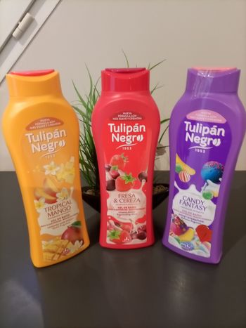 3 gels douche tulipan Negro