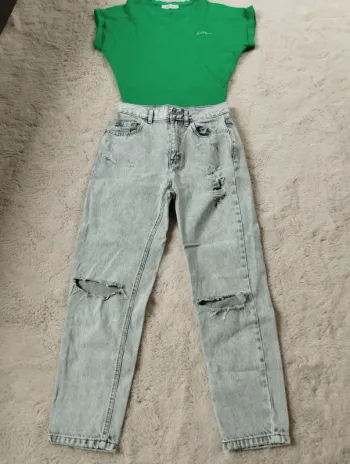 Jean droit gros troué pull&bear 36