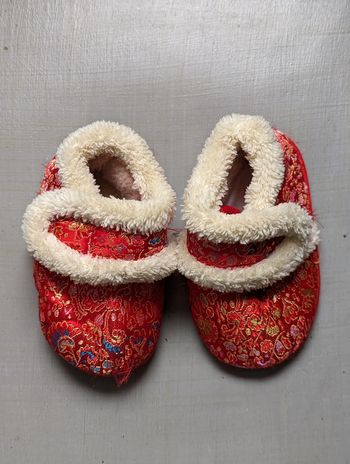 Chaussons chinois taille 18-19