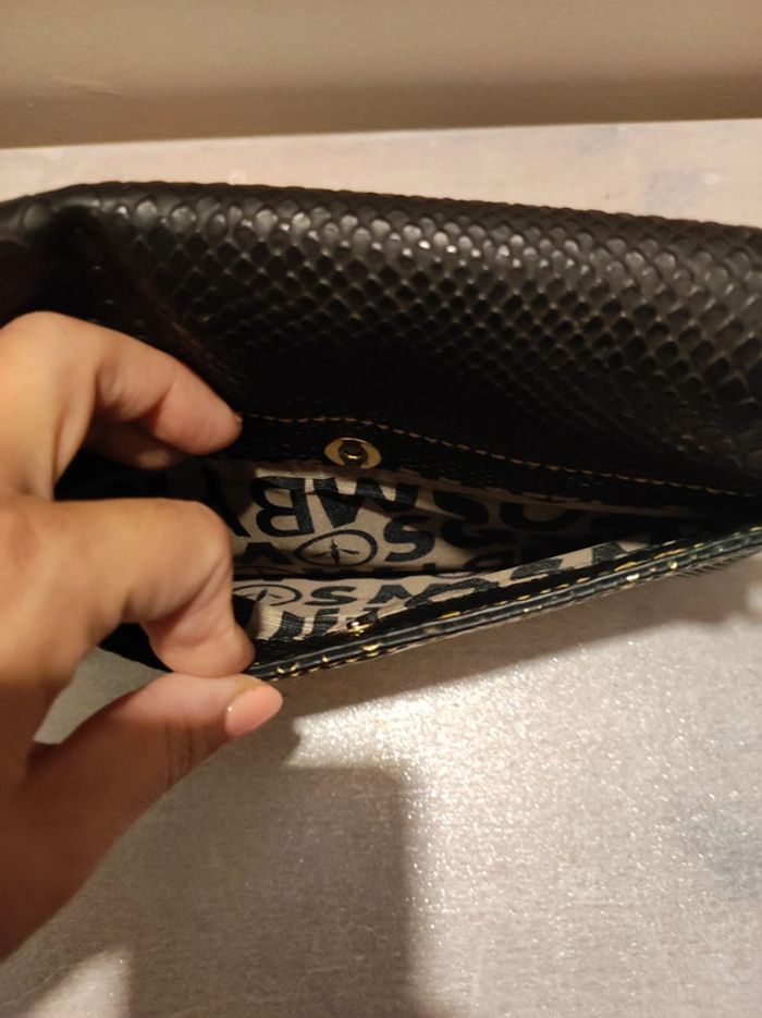 Pochette noire et doré - photo numéro 5