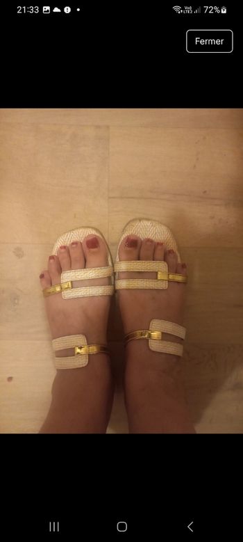 Claquette plate dorée