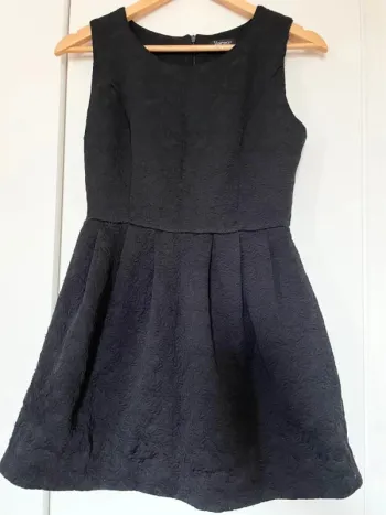 Robe noire verso taille S