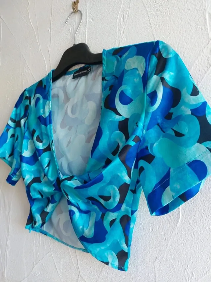 Top coloré PrettyLittleThing Taille 36 - photo numéro 4