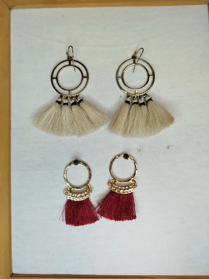 Boucle d'oreille pompons rouge et blanche - photo numéro 2