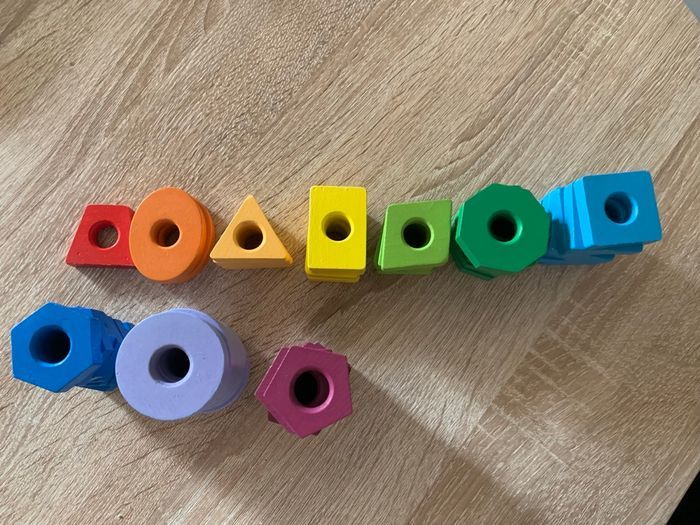 Empileur de formes en bois pour apprendre à compter - photo numéro 7