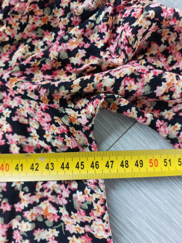 Blouse manches courtes H&M
taille 38 - photo numéro 9