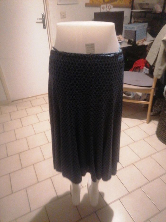 Jupe taille 42/44 - photo numéro 2