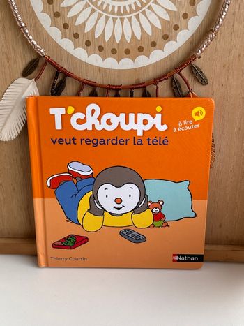 Livre tchoupi veut regarder la télé 