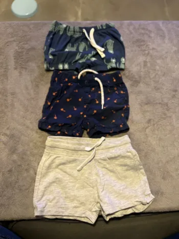 Lot 3 short 12 mois