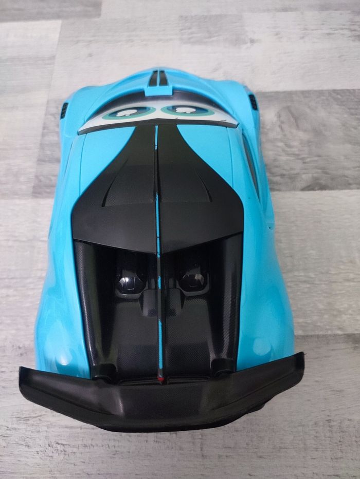 Voiture télécommandée avec volant - photo numéro 7