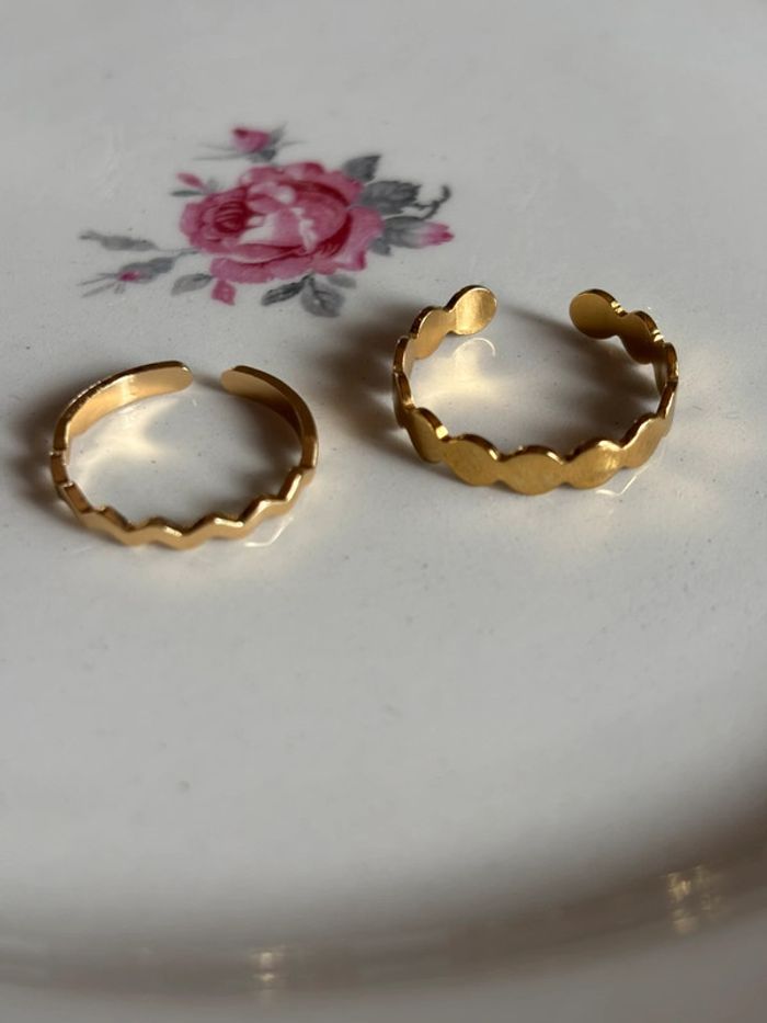 Deux bagues fantaisie