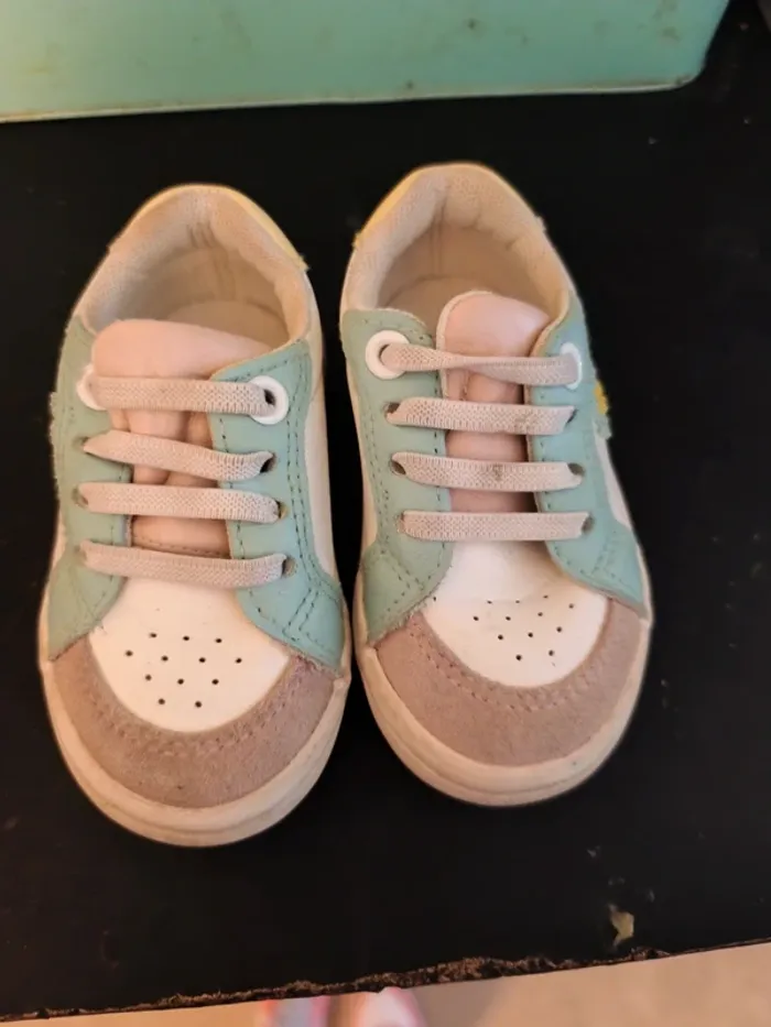 Paire de baskets marque creeks pointure 20