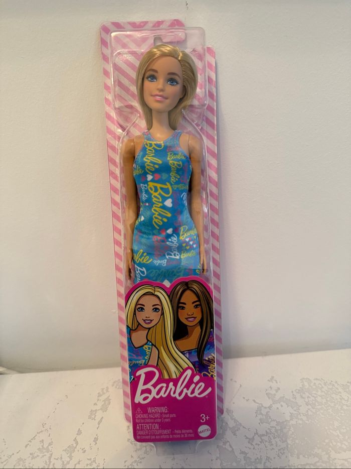 Poupée barbie neuf