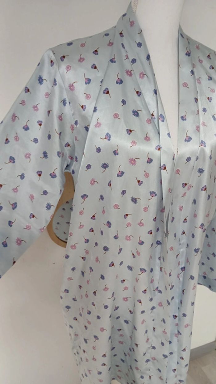 Kimono de nuit satiné - photo numéro 2