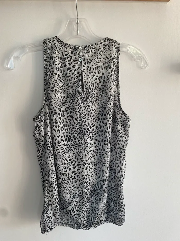 Blouse sans manche eva & lola léopard noir gris et blanc - photo numéro 5